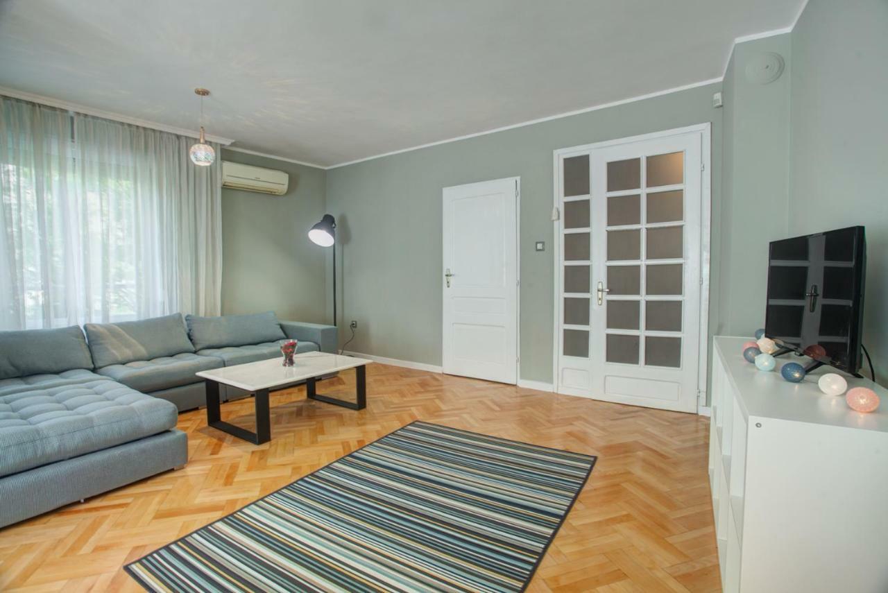 Spacious Flat Close To The American Embassy صوفيا المظهر الخارجي الصورة