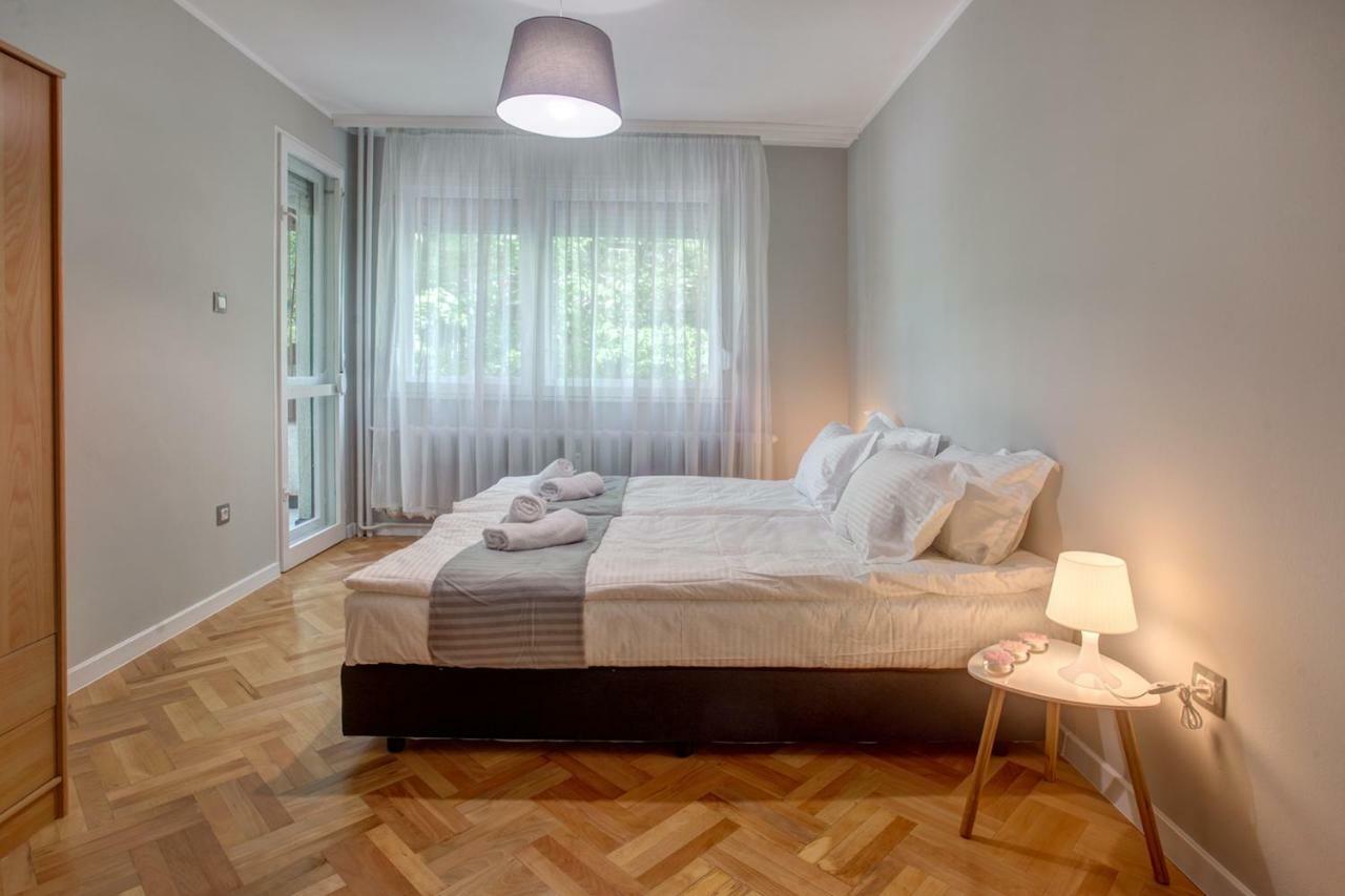 Spacious Flat Close To The American Embassy صوفيا المظهر الخارجي الصورة
