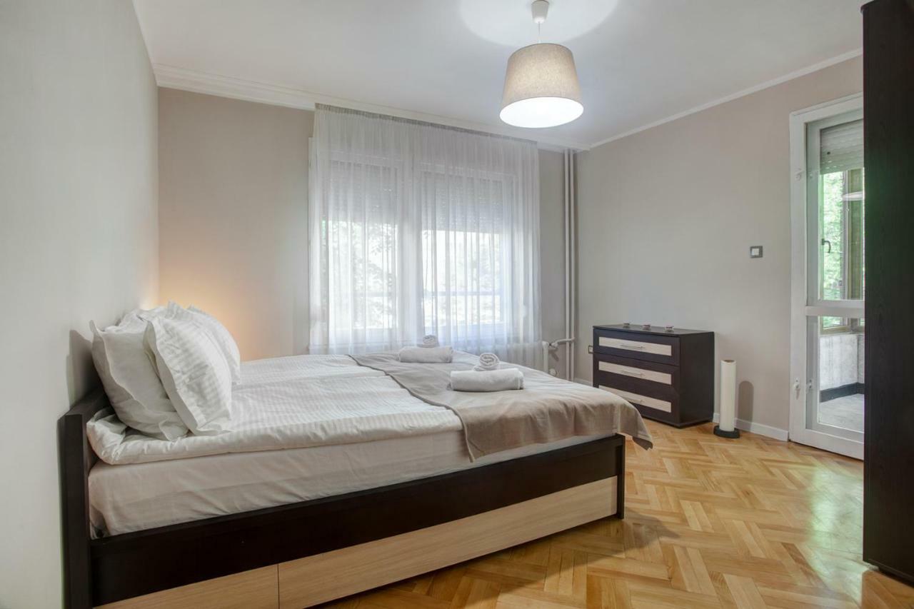Spacious Flat Close To The American Embassy صوفيا المظهر الخارجي الصورة