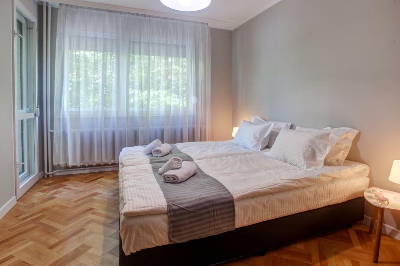 Spacious Flat Close To The American Embassy صوفيا المظهر الخارجي الصورة
