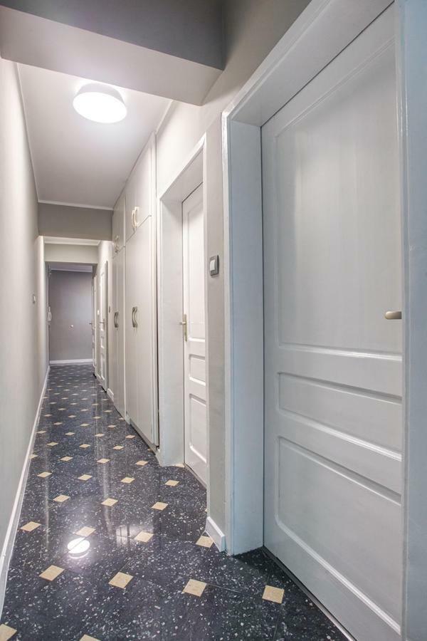 Spacious Flat Close To The American Embassy صوفيا المظهر الخارجي الصورة